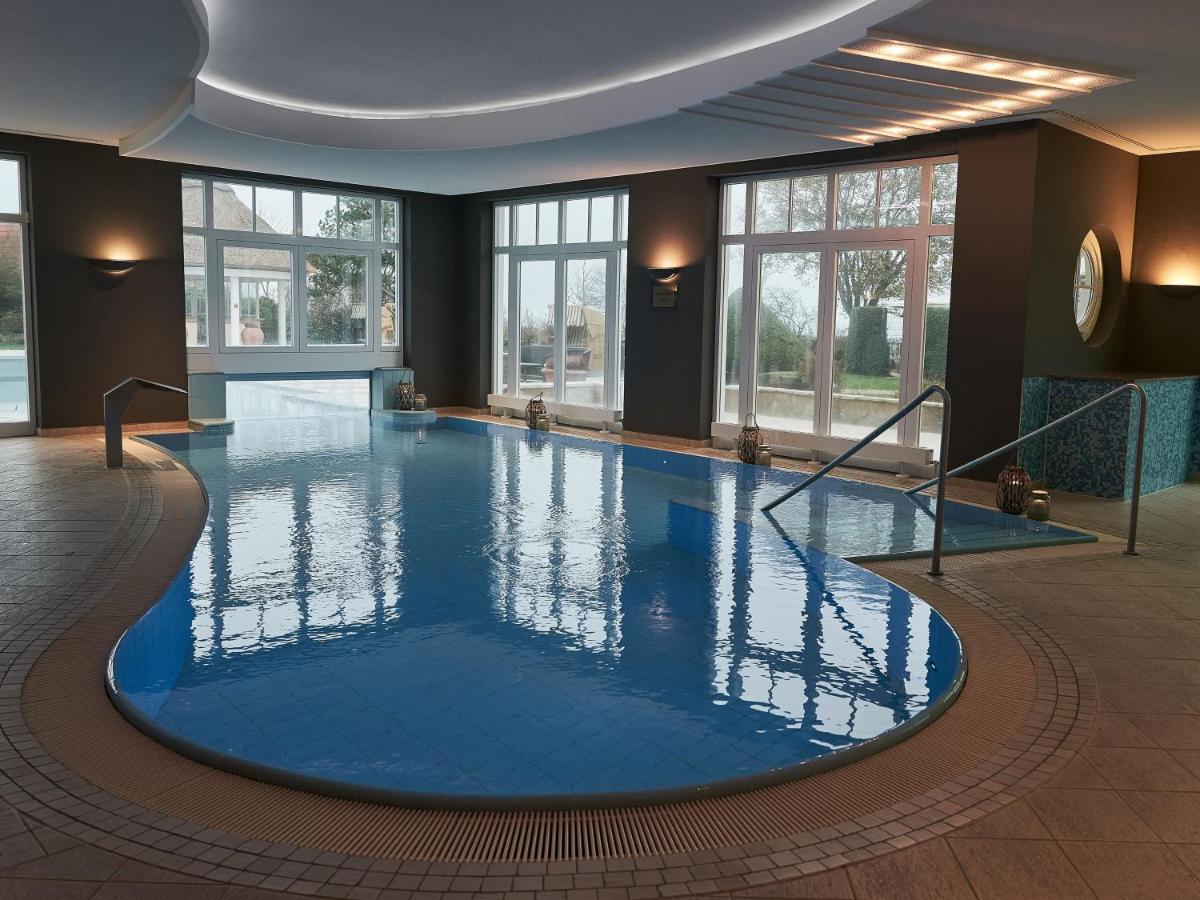 A-Rosa Ostseehotel Кюлунгсборн Екстер'єр фото